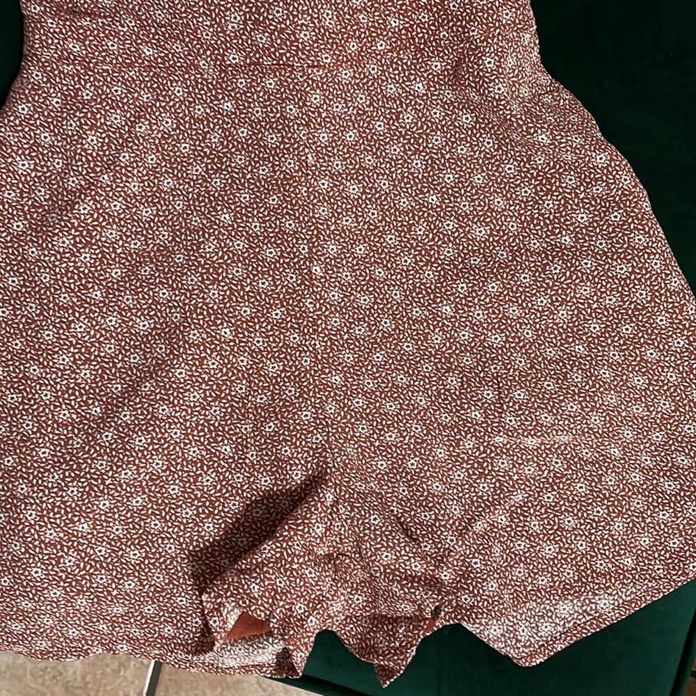 Abercrombie Maroon Pattern Romper - image 5